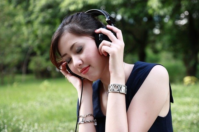 The Dangers Of Hearing Loss For Young People - Bay Area Audiology